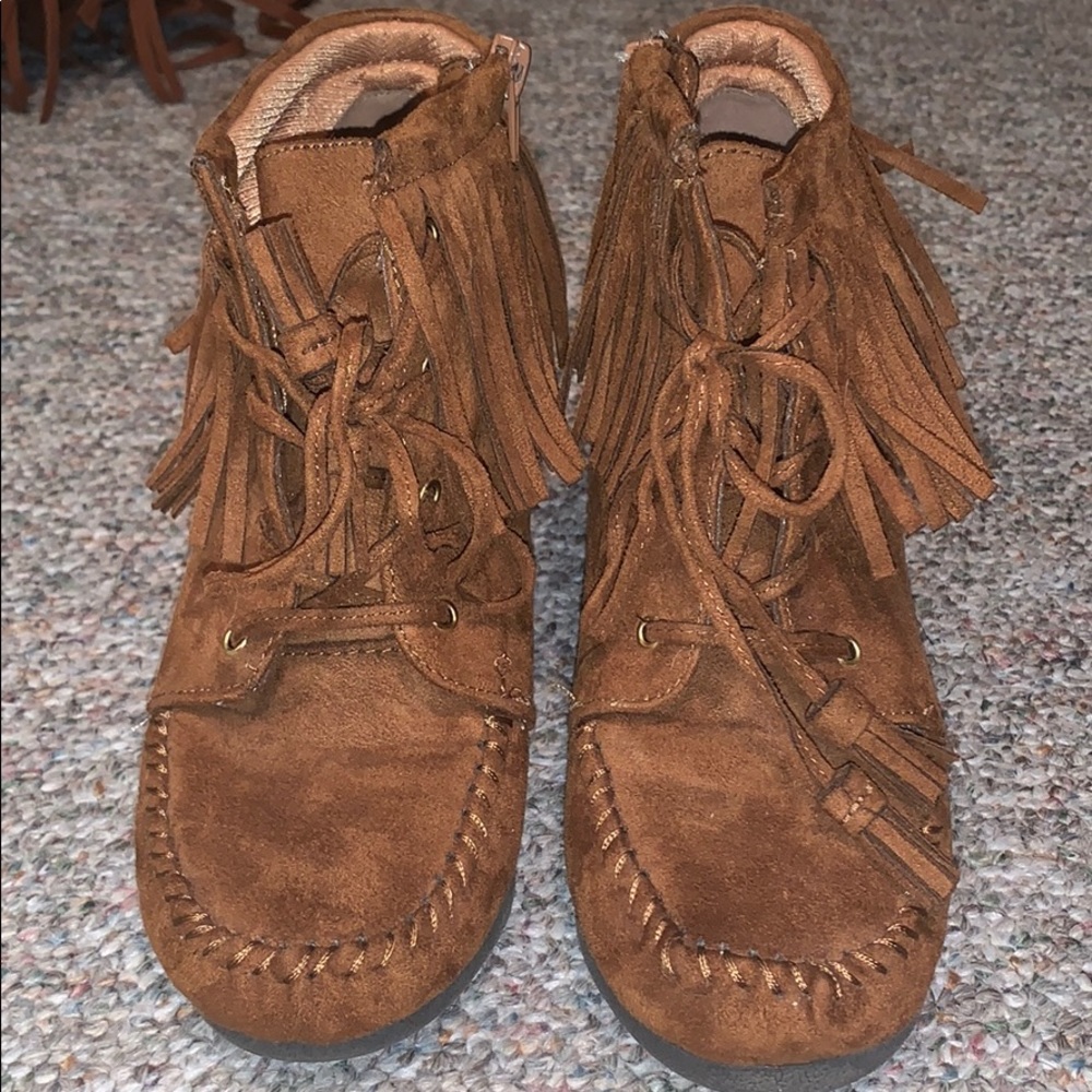 Moccasin wedges